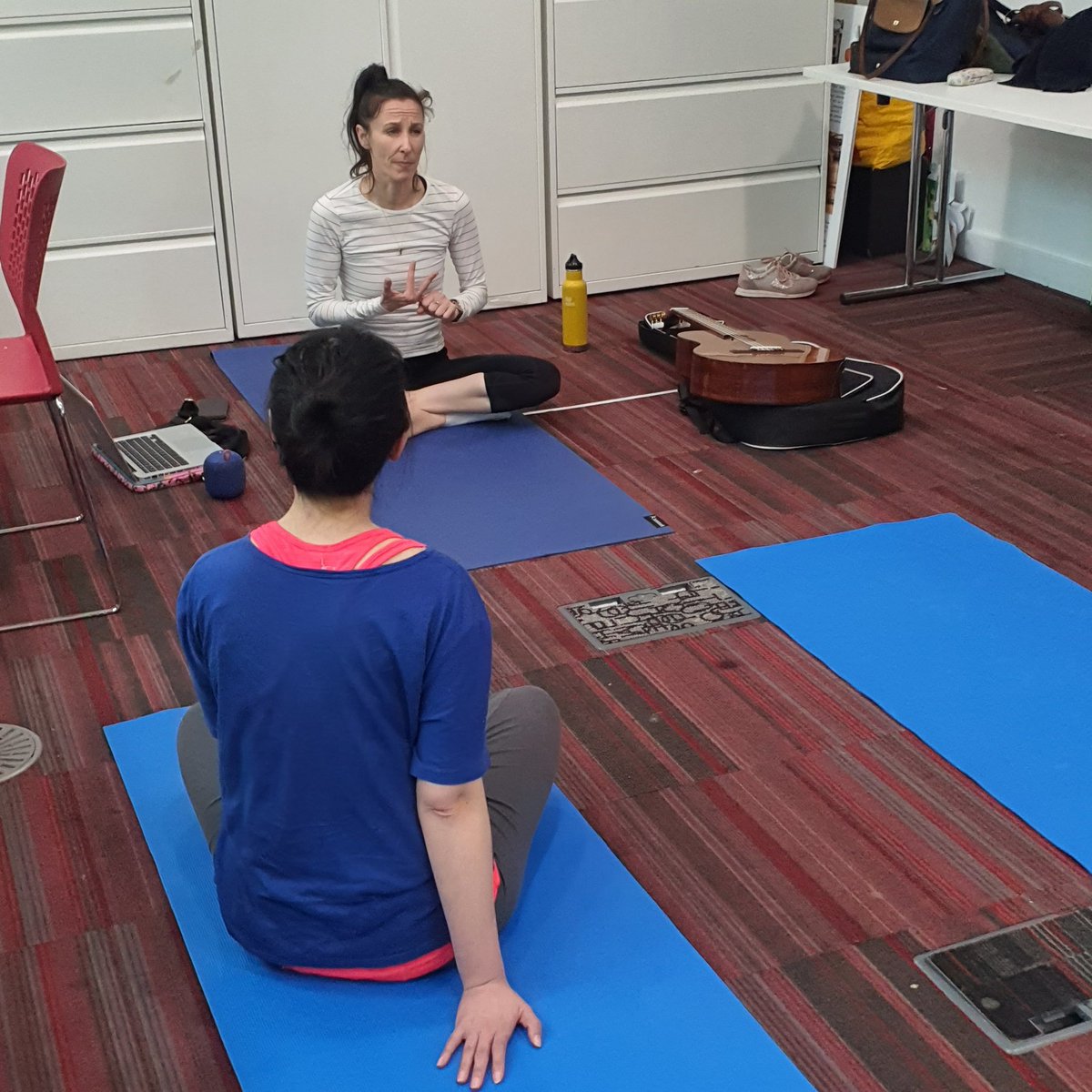 Unwind & Recharge at the #woolwichlibrary 💫⭐️ #MentalHealthAwarenessWeek we hosted yoga in the library! Find your inner peace & boost well-being. #libraries #yoga #stressrelie @GLL_UK @libsconnected @mentalhealth @Royal_Greenwich