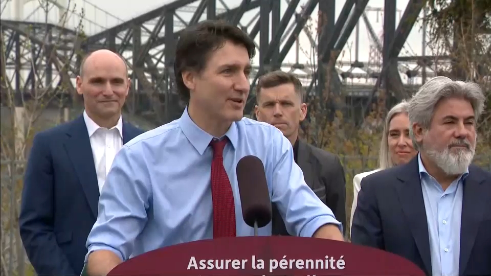 EN DIRECT : Le PM Trudeau fait une annonce concernant le pont de Québec ➡️ow.ly/h2Hl50RH1mO LIVE: PM Trudeau makes announcement about the Quebec Bridge ➡️ow.ly/MOTp50RH1mN #polcan | #cdnpoli