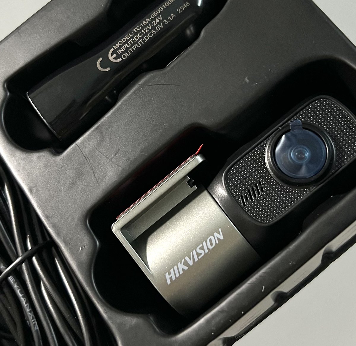 ไปเห็นรีวิวกล้องติดรถ hikvision d1 pro ภาพชัด + ราคาดีด้วย เลยกดมาเลย เดี๋ยวพรุ่งนี้ติดลองกล้องมารีวิวเพิ่มม 🥺