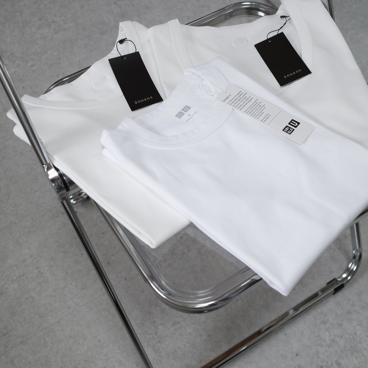 素材やシルエットで雰囲気が変わる白Tシャツ
今年はまず【UNIQLO・anuans・MIESROHE】の3ブランドを購入🛒🤍
各Tシャツの着画は近日中にアップ予定です🤳🏻