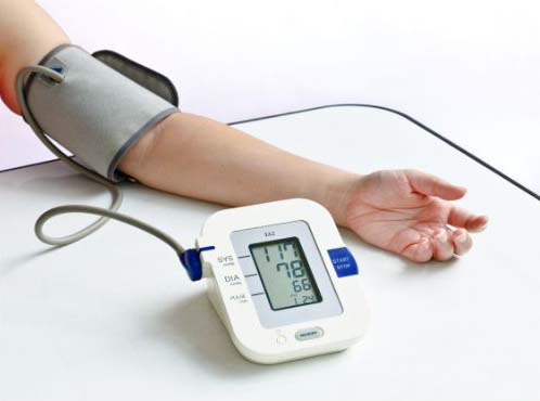 Free Blood Pressure Checks for People Over 40 - henleyherald.com/2024/05/15/fre… #Henley