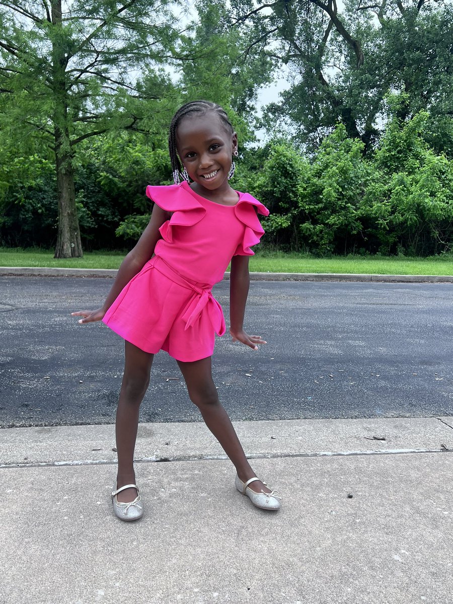 Congratulations to my oldest baby Harper. Today she graduates from PreK🥹. This year she got the Outstanding Reader award and can count well past 100☺️. She also serves as my assistant coach on the track team…