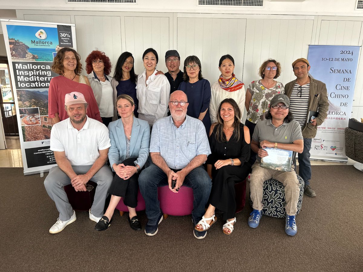 Arribats a #Cannes2024!
Començam amb una trobada de productors xinesos amb productors de #Mallorca

#MallorcaInspiresSeries #MallorcaInspiresCinema
#ShootinMallorca