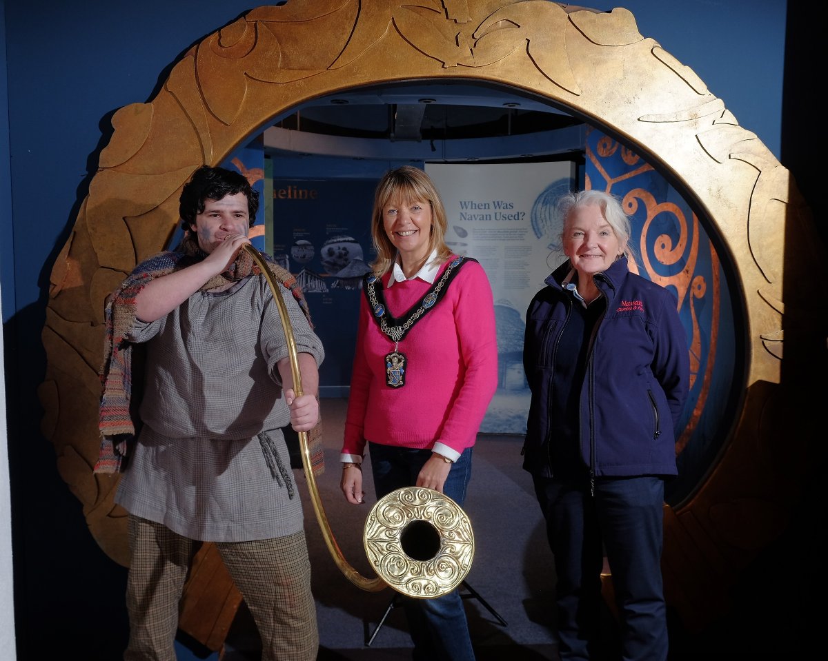 New Exhibition at Navan Centre - Lord Mayor Margaret Tinsley recently opened our new exhibition, featuring an impressive collection of artefacts unearthed from past & recent archaeological digs at this ancient site. ℹ️ bit.ly/4dDgND8 #navanfort #emainmacha #armagh