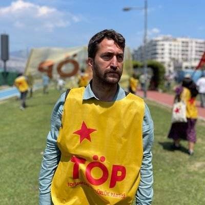 Bir süredir AKP-MHP faşist ittifakının sosyalistlere yönelik sürdürdüğü operasyonlara bir yenisi daha eklendi. Aralarında MK üyemiz, İzmir İl Sözcümüz Erkan Gökber ve üyelerimizin de olduğu çok sayıda kişi ev baskınlarıyla gözaltına alındı. Gözaltı gerekçesinin Van'daki irade