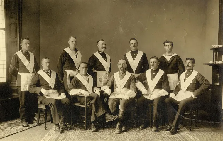 The Masonic Gate tweet media