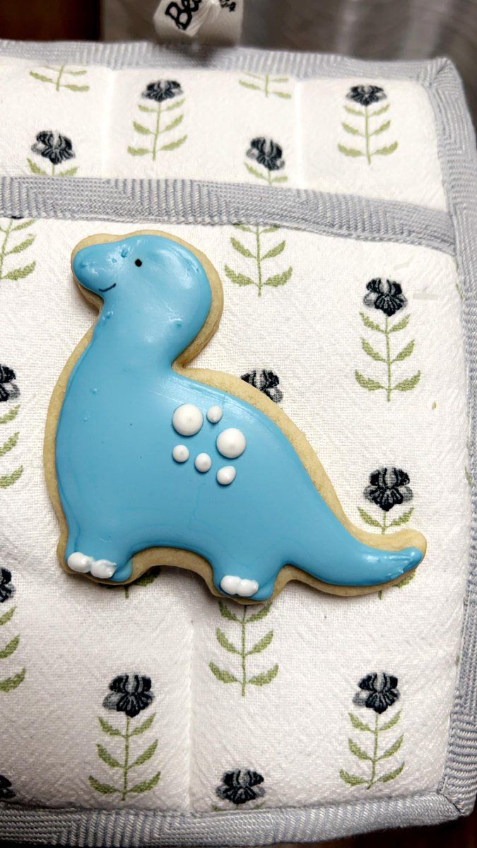 Icing tips diningandcooking.com/1390678/icing-… #Cookie #CookieDecorating