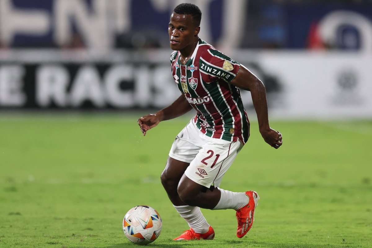 🔸Burnley
🔸West Ham 
🔸Crystal Palace 
🔸Wolverhampton 
🔸Glasgow Rangers

⚡️Galatasaray'ın ilgilendiği Fluminense forması giyen 25 yaşındaki sağ kanat Jhon Arias'a 5 talip daha var. [Sabah]