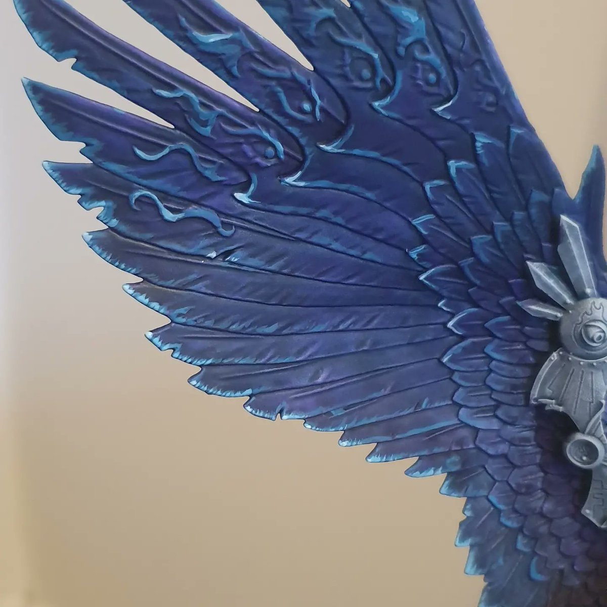 wallisa2011's tweet image. made a start on my dive back into 40k. around 8 hours of painting done on him so far