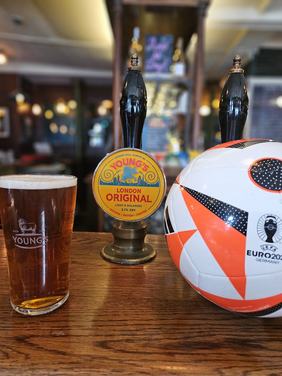 Cheer your Nation on at the One Tun ⚽️ Join us for the Euros this summer🏆 #youngs #euro2024 #sportsbar #youngs #youngspub