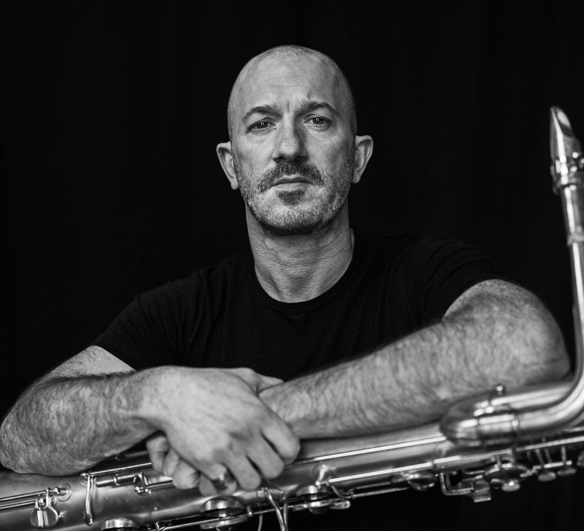 invadarecordsUK's tweet image. The news we’ve been waiting a long time to reveal is finally here 

Invada (with @Envision_recs) will release the upcoming @colin_stetson album “The love it took to leave you” (out Sept 13th) 

Today you can listen to the title track &amp;amp; watch the video now 
bfan.link/the-love-it-to…