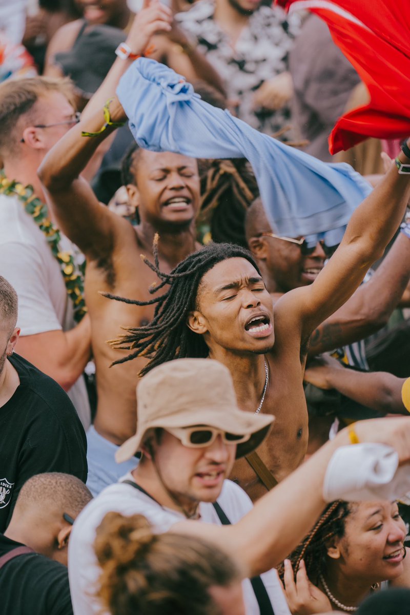 RockingTheDaisy's tweet photo. This one’s for the moshers that leave it all on the floor. 😡
We love you, keep rocking. 🫵
Tag anyone you spot in the comments. 😉
#SteynEntertainment #RockingTheDaisies #RTD23 https://t.co/b7rzH4ptmk