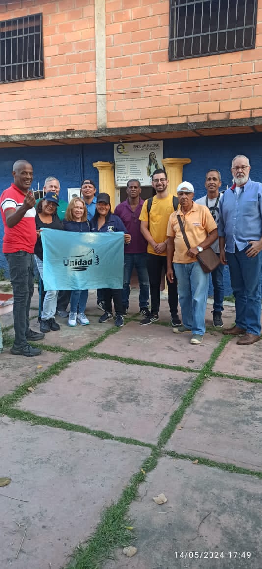 #14Mayo Reuniones del ComandoVzla y la PUD en unidad, para realizar cambio de vocería y  escoger responsables de activismo y organización en el Mcpio Mario Briceño I, Edo Aragua. Entrego Encuentro Ciudadano, recibe UNT. Información/imágenes @Marcialdiaz23 ntro Secret Gral Mcpal.