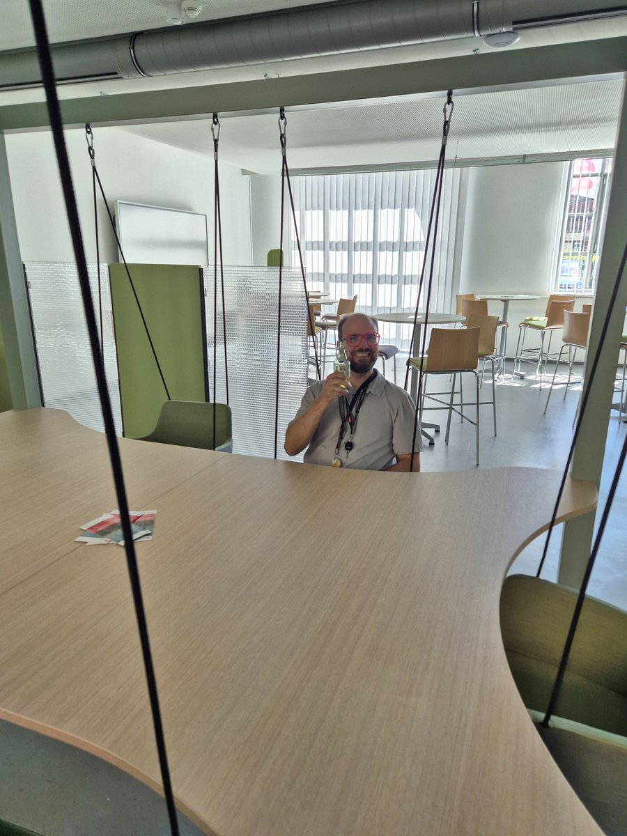 DataGrillen tweet media