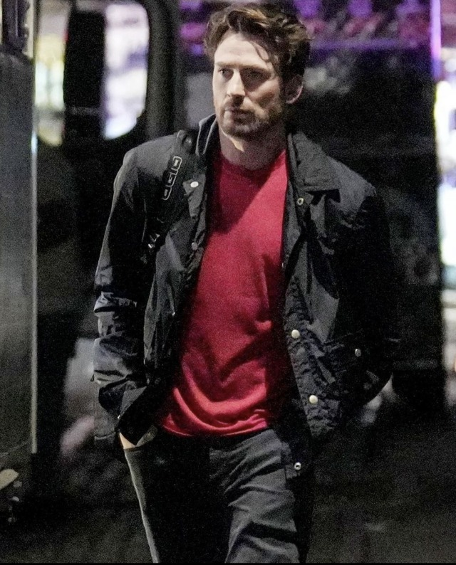 Chris Evans & Ana De Armas Stan tweet media