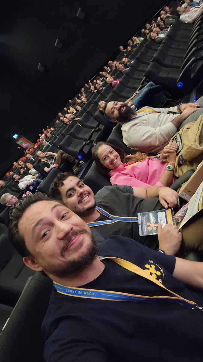 maxdearruda's tweet image. Here we are in @GeeCON Krakow!!! We made it @GabrielS_Java !!!