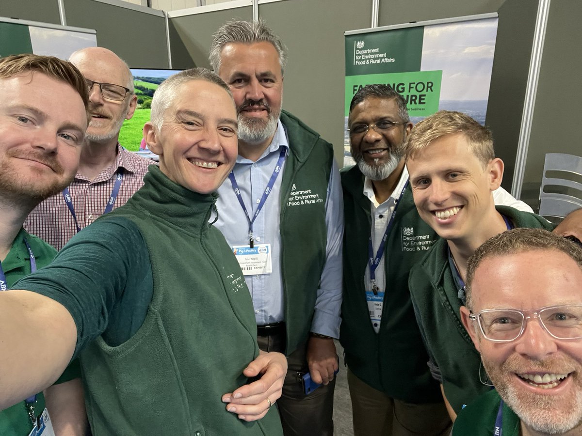 Out and about at @pigpoultry along with lovely @DefraGovUK @Ruralpay @EnvAgency and Catchment Sensitive Farming team from @NaturalEngland today - come and say hi if you’re here, at stand 10-730 near the innovation theatre and at various talks during the day :)