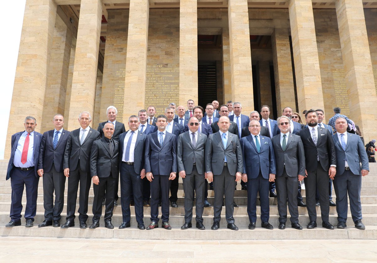 🇹🇷GTO HEYETİ ATA'MIZIN HUZURUNDA...

🔴@TOBBiletisim 80. Genel Kurulu'na katılmak üzere Ankara'da bulunan Yönetim Kurulu ve Meclis Başkanlık Divanı üyelerimiz ile TOBB delegelerimiz #Anıtkabir'i ziyaret etti. #GaziMustafaKemalATATÜRK🇹🇷