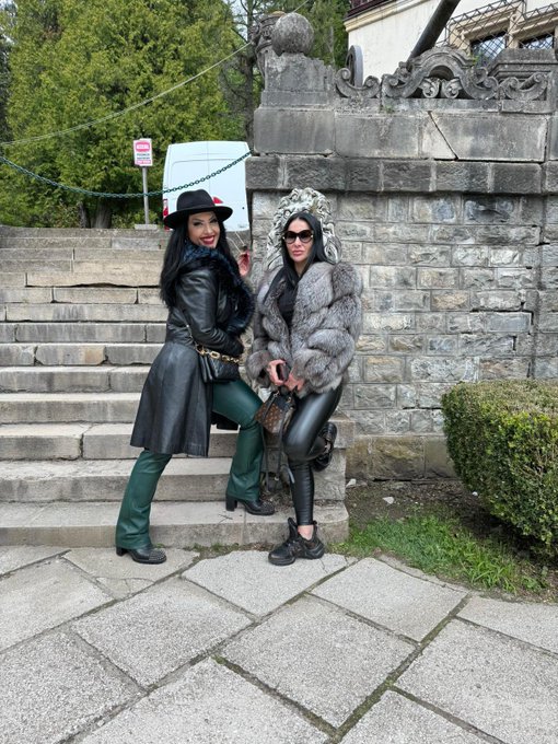 At Peles Castle with @Mistress_Ezada at the @FemdomSummit https://t.co/NUzPPCx7yu<a class="tags" href="/tag/mistress_ezada">@mistress_ezada</a><a class="tags" target="_blank" title="On Twitter" href="/?out=eyJ0eXAiOiJKV1QiLCJhbGciOiJIUzUxMiJ9.eyJpYXQiOjE3MTk4NDQ4MTMsImlzcyI6InR3cG9ybnN0YXJzLmNvbSIsIm5iZiI6MTcxOTg0NDgxMywiZXhwIjoxNzUxMzgwODEzLCJyZWRpcmVjdF91cmwiOiJodHRwczovL3R3aXR0ZXIuY29tL0ZlbWRvbVN1bW1pdCJ9.BDTbPH9cVck-rOaFMBznkBenKvUBXt1pkdA-gEr1SYzemz58KyFzwOpmXfWSamIAVioUbjAgvU-EN9ZvFr8A2A">@FemdomSummit</a><a href="/tag/royalbdsm"class="tags"><span>#royalbdsm</span></a>