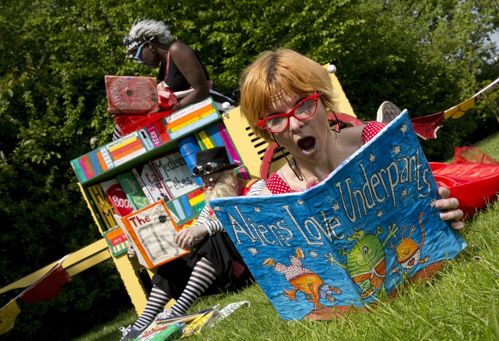 The @NewarkBookFest programme is now confirmed revealing a lineup of over 70 best-selling, award-winning, globally renowned authors, writers & storytellers. The festival runs from 11 – 14 July, and is themed on The Power of Play. Read more: marketingnottingham.uk/countdown-to-a…
