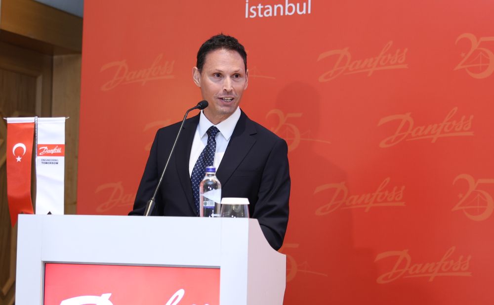 insaat_dunyasi's tweet image. Türkiye’nin karbondan arındırmadaki güçlü çözüm ortağı Danfoss 25.yılını kutluyor buff.ly/4aoRce6 #danfoss #iklimlendirme #climatesolutions #sustainability #construction