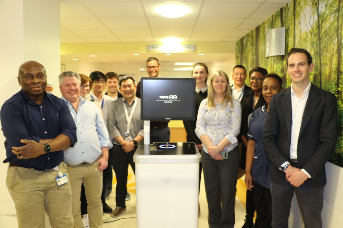 ✨Emerging technology that will help improve cancer care for patients is to be piloted at UHCW in a first for the UK. Our Nuclear Medicine Team recently took delivery of a XEOS AURA 10 which will be offered to cancer patients undergoing surgery for the removal of tumours.
