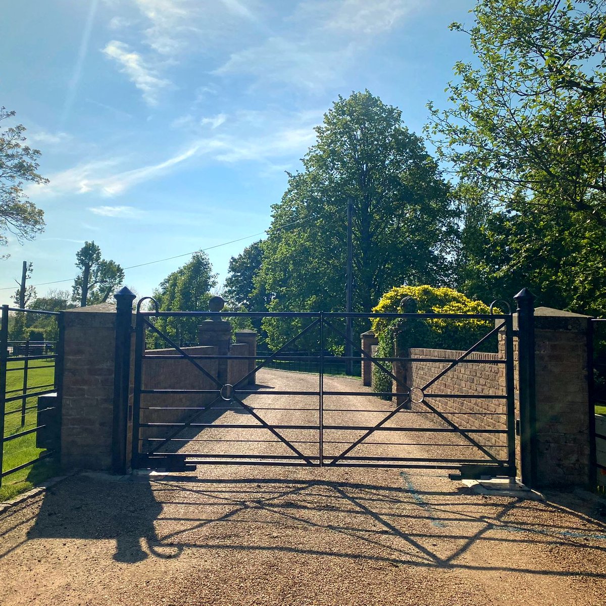 Our Entrance gates are made from solid steel and are built to last. All our gates can be automated as seen here. 
We have an in house design team so we can work together to produce the perfect entrance gate to your property
#entrancegate
#gate
#steelentrancegate
#thetraditionalco