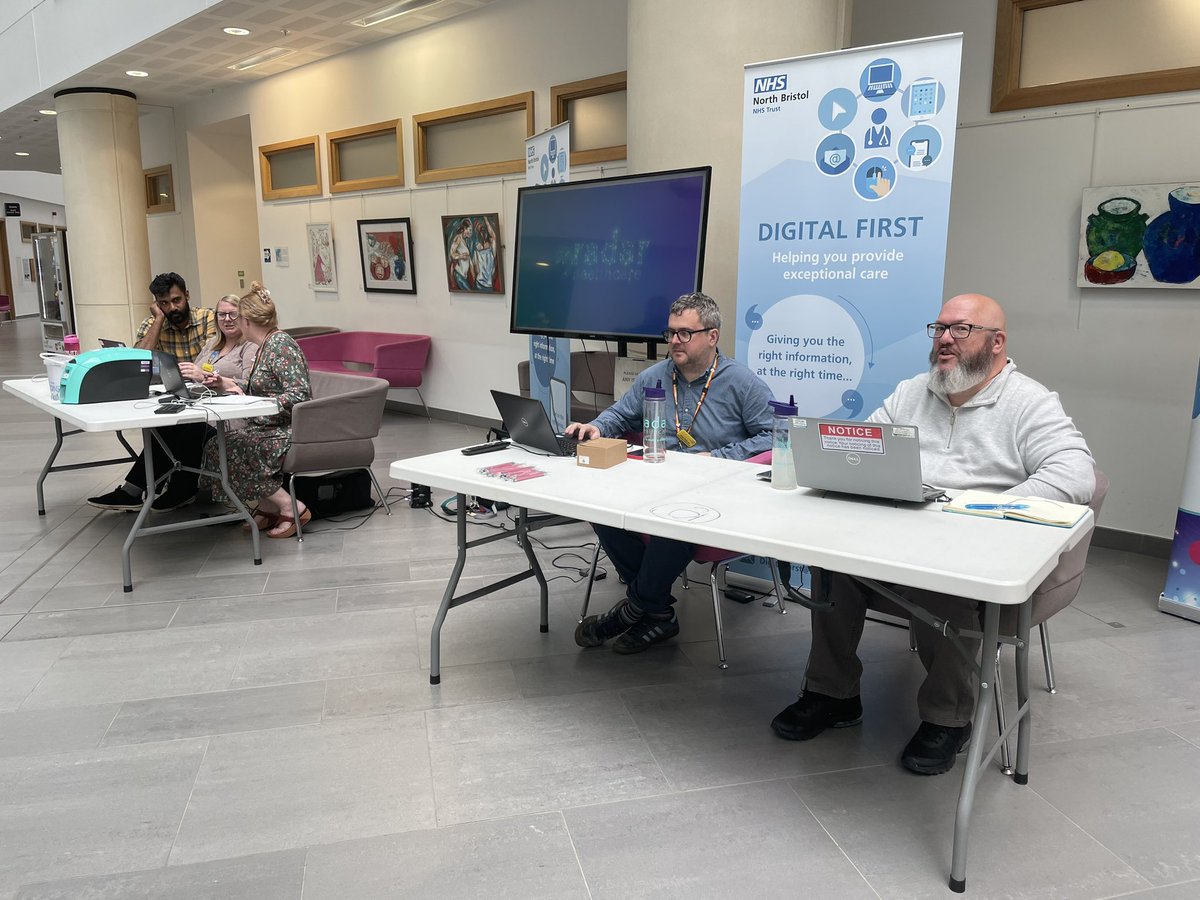 MelanieDeWitt2's tweet photo. Day 3 of our #DigitalFirstFortnight @NorthBristolNHS Our fabulous Clinical Systems team are here to help with SmartCard access and our #RadarHealthcare team are supporting use of the systems including Patient Experience and Mortality Review Modules. Avoid the queues- come soon https://t.co/77yThuGooi