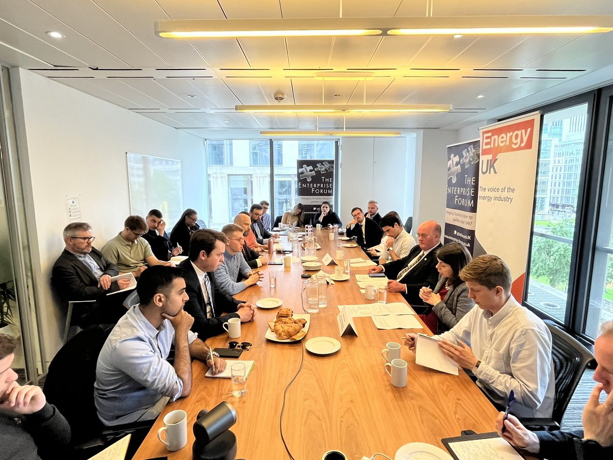 This morning we were delighted to welcome @sarahjolney1 who spoke with @EntForumUK members on business policies for a future manifesto. Thank you to @EnergyUKcomms for kindly hosting the discussion.