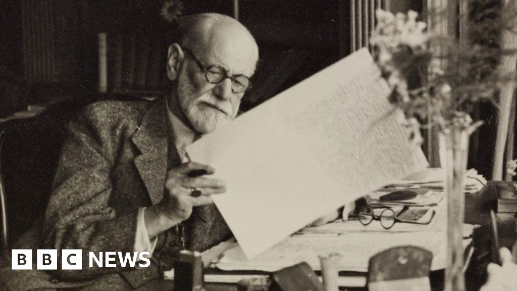 'I found the kindliest welcome in beautiful, free, generous England.' @BBCNews on Sigmund Freud's home in London. @Cliff_Thompson1 ow.ly/R91650RGN9P