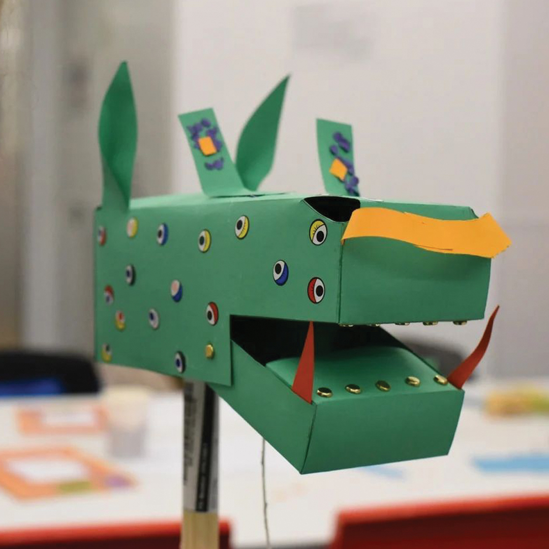 Let your imagination run free this weekend by creating magical, monstrous plant puppets out of paper, fabric and foam with James Frost, artist, theatre designer and educator 👹

buytickets.at/ramsgatethroug…

#ramsgate #broadstairs #margate #kent #puppets #theatre #workshops