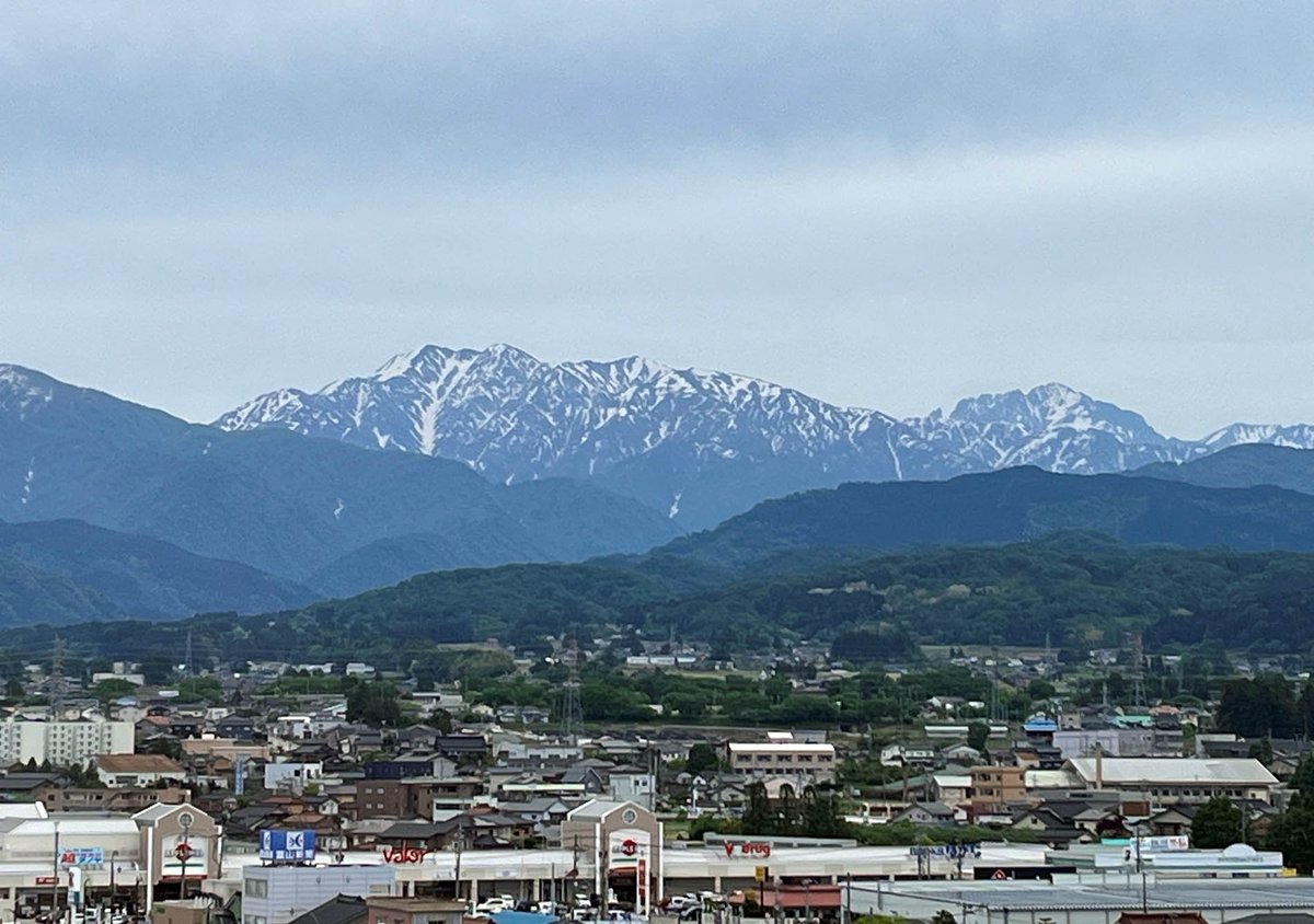 立山連峰を眺める露天風呂
刻々と変化する雪形
雪解けの僧ヶ岳

前予約制・ご予約受付中
ご予約はこちらから
select-type.com/rsv/?id=tSH7F2…

#SPABALNAGE
#スパバルナージュ
#舘鼻則孝
#笹野美紀恵