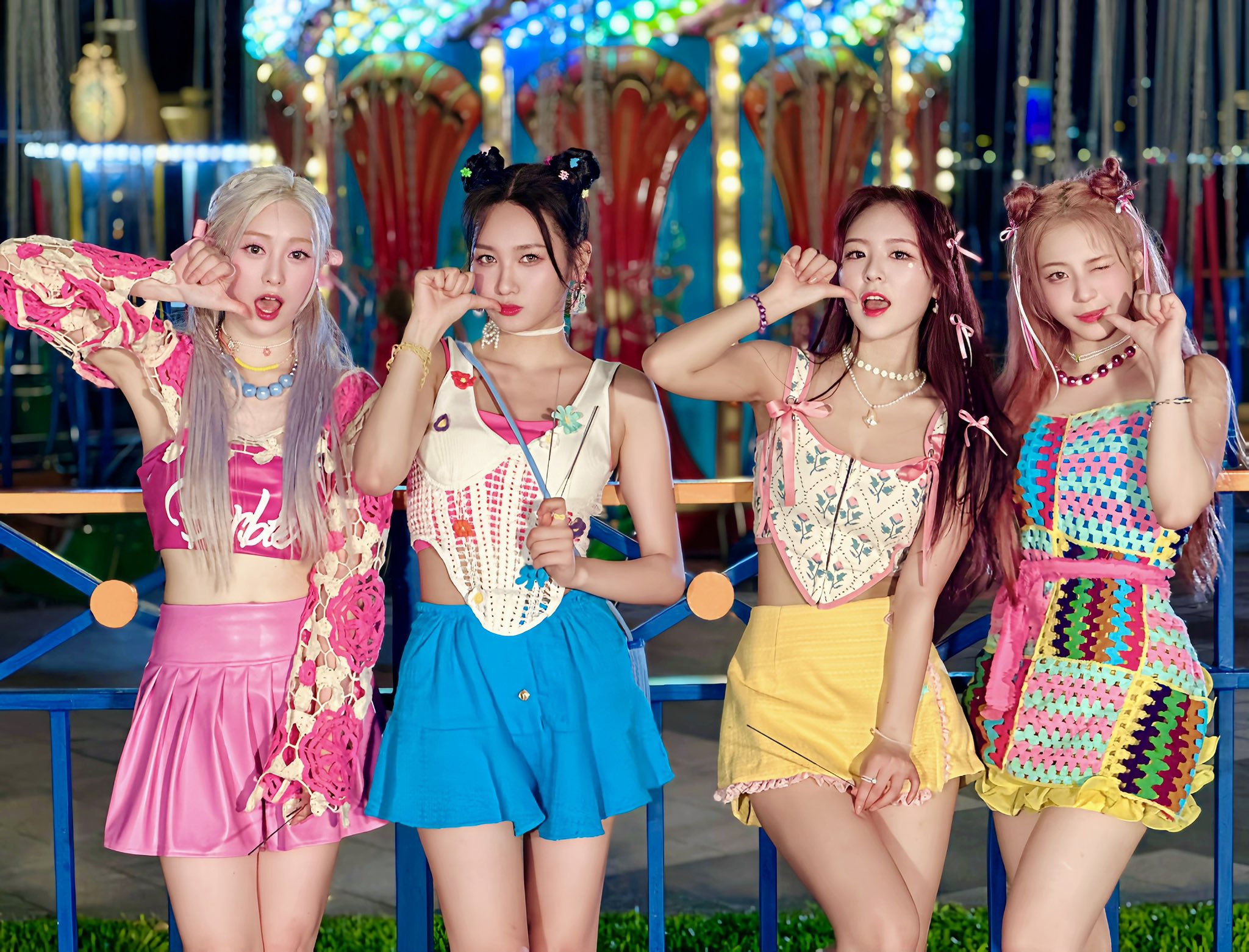 GNnLdORa4AAiyb0?format=jpg&name=large