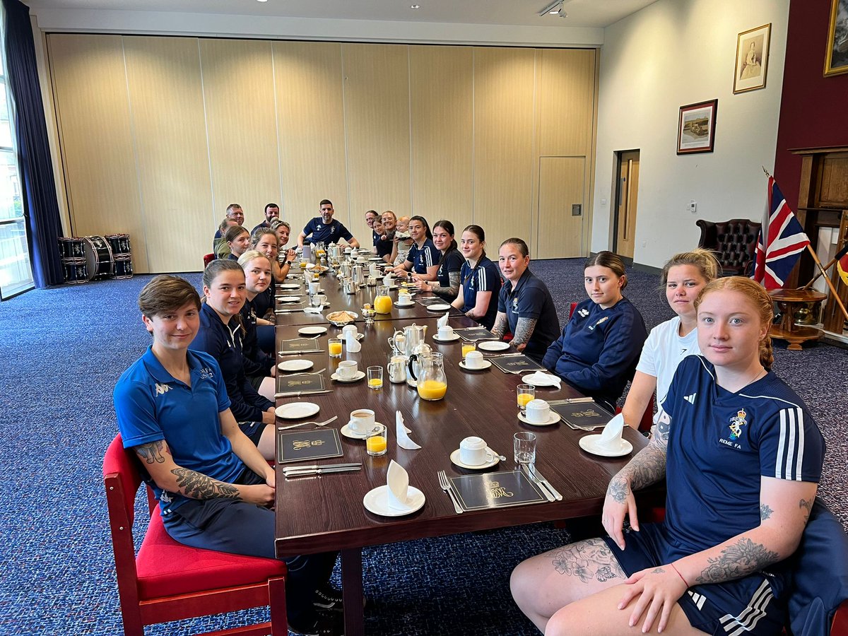 Match Day 🙌🏻 Another chance at silverware for REME Women today in the Edwards Challenge Cup final. Majority of the squad were finalist in 2022 but this is the first meeting of the two sides since the split league. Team Brunch this morning 🍽️ #ArteEtMarte