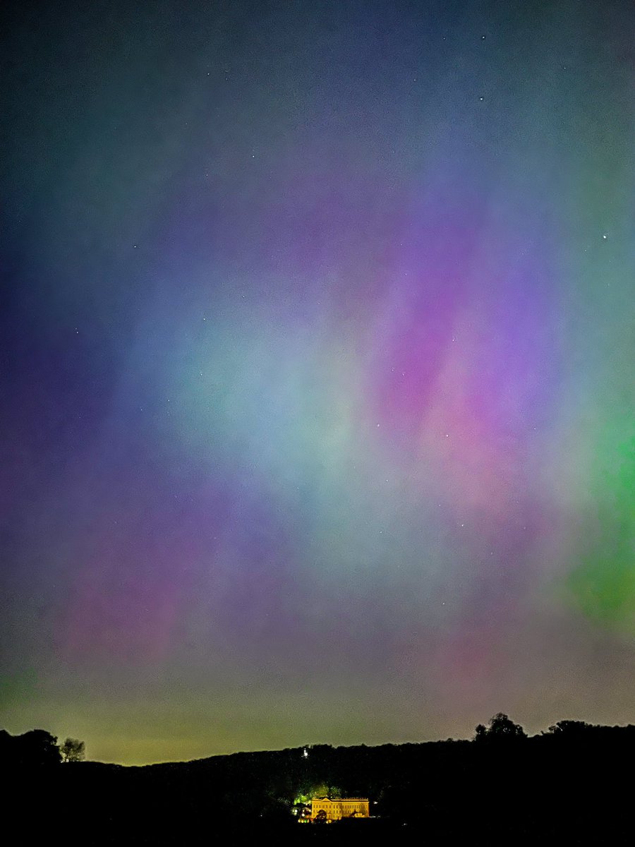 The northern lights put on an extraordinary show over Chatsworth on Friday night. Aurora borealis was the most active in 20 years after a strong solar flare, causing hues of purple, pink and green to dance in the sky above many parts of the UK. #chatsworth #northernlights