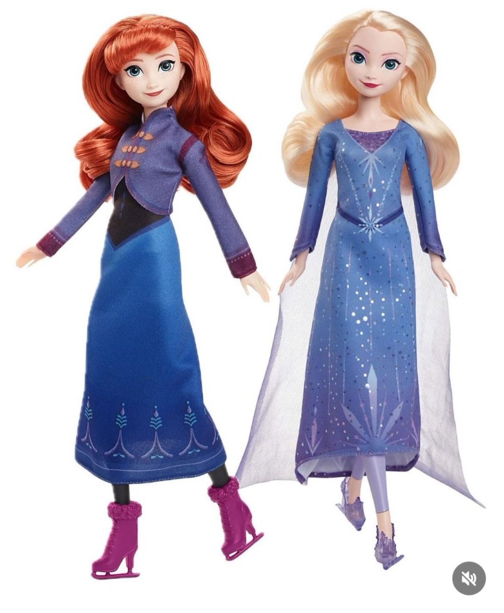 ‼️ Gracias a unos nuevos juguetes se ha revelado la existencia de algo llamado 'Frozen: Winter Festival'

Se especula que podría ser un nuevo corto de Frozen y que se proyectará antes de #Moana2 👀❄