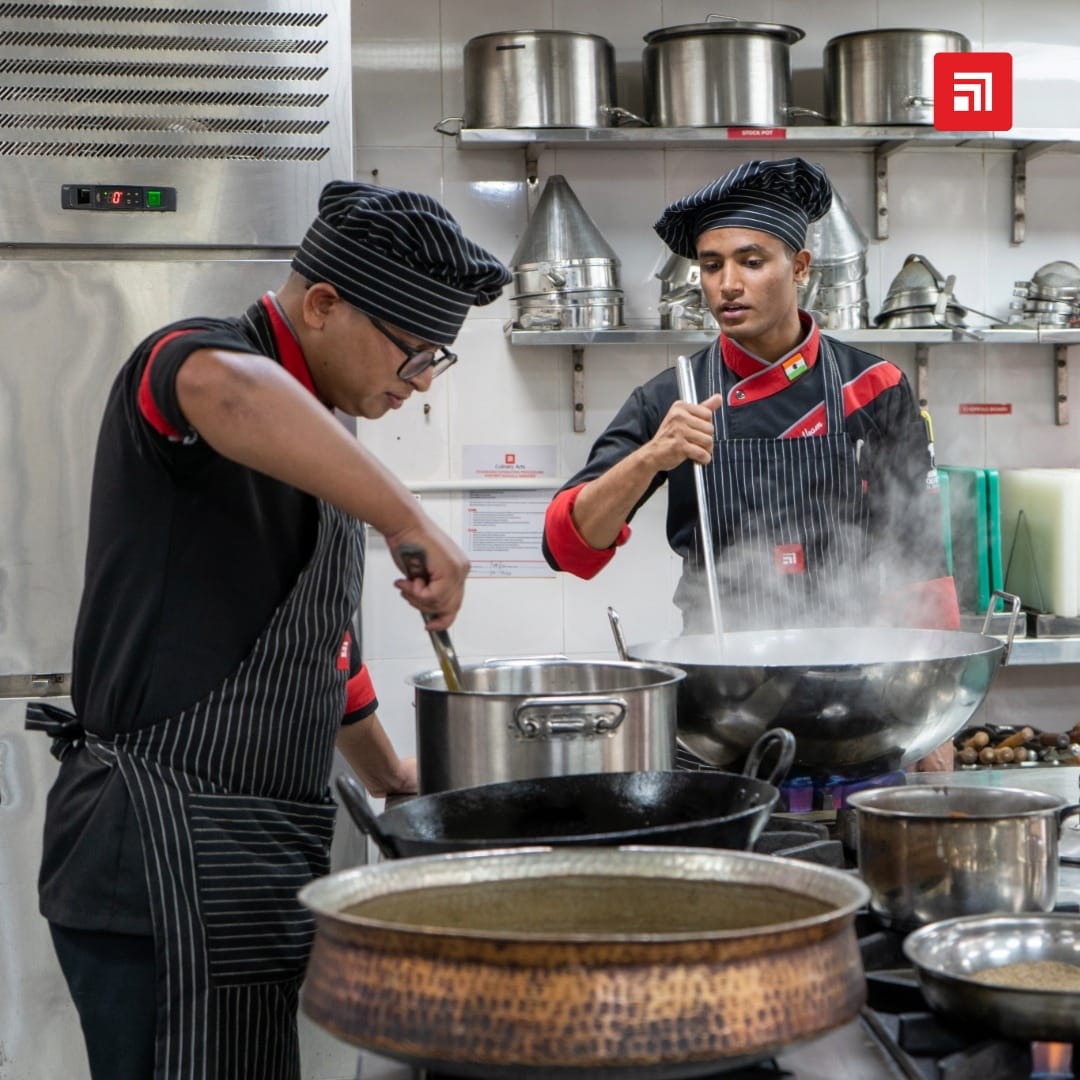 From stove to plate! At Chitkara School of Culinary Arts, our young chefs craft culinary adventures with ease. #Chitkarau #chitkarauniversity #chitkaraculinary #cheflife #passion #delight