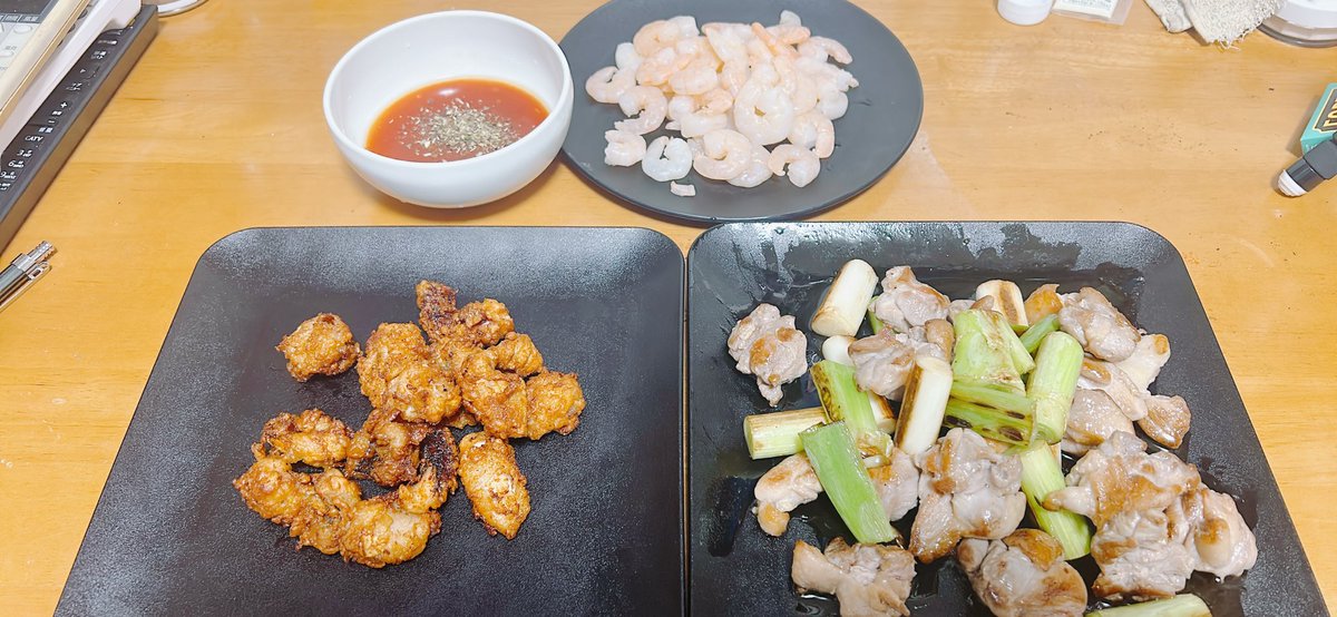 今日の西田飯！
鴨ネギロースト🦆
シュリンプカクテル🦐
タコの唐揚げ🐙

 #ツイキャス
#mealathome #cooking #japanesefood  #夕食 #夕ご飯 #夕ごはん  #おうちごはん #自宅飯 #料理 #料理男子 #料理好きな人と繋がりたい #料理記録