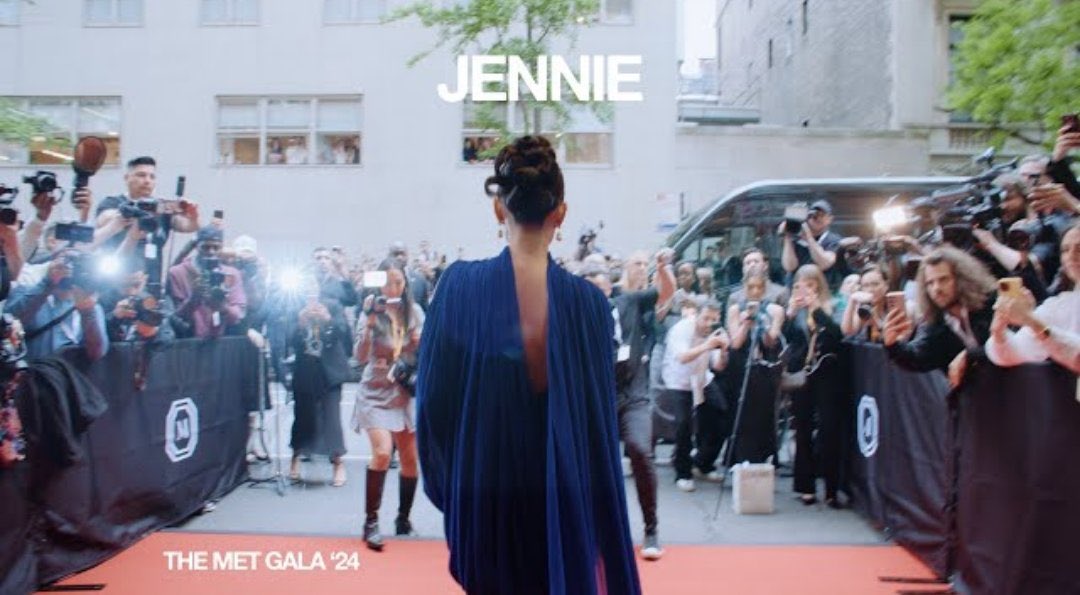 jennie making this her thumbnail is just so fucking iconic idk