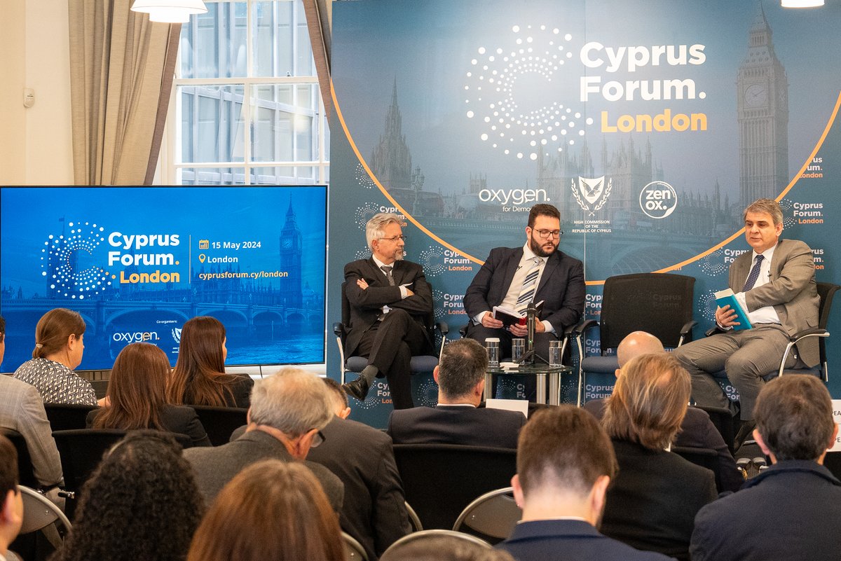 CypForum's tweet photo. Now on stage of #CyprusForumLondon, discussion on “#Cyprus and #FutureScenarios for the #EastMed” with @KourosKyriakos, @CyprusInUK, Yannis Tsaousis, @GreeceinUK, @ghadjipavlis, @UniofOxford.
Knowledge Partners: @SEESOX &amp; @CypForum
@oxygendemocracy @ZenoxPA https://t.co/Lc8gMWxxwR