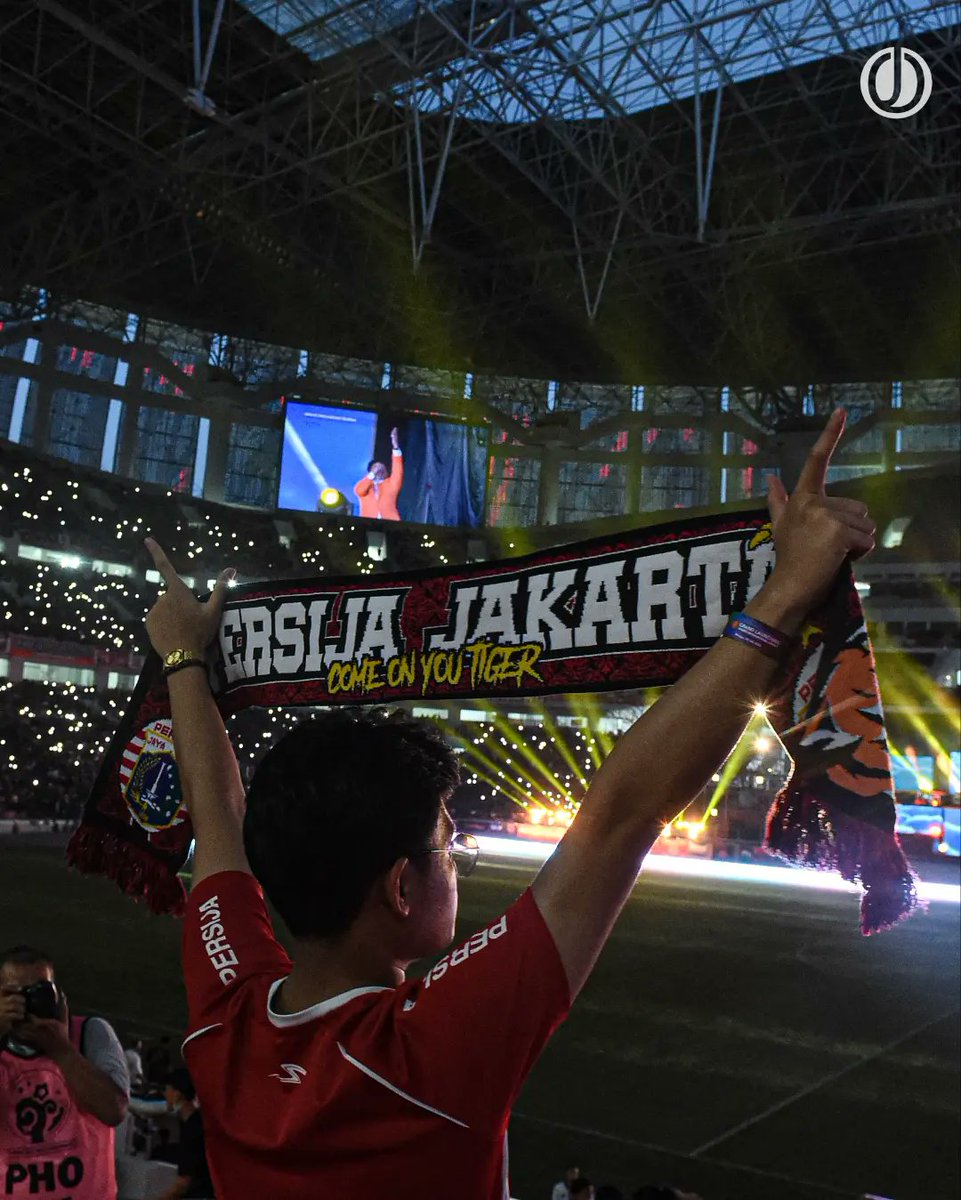 1️⃣5️⃣ hari menuju agenda pemantapan #fokusliga Persija Jakarta di JIS. 

Terlepas dari segala intrik, JIS layak jadi pertimbangan sebagai salah satu venue wajib turnamen skala nasional dan internasional di Indonesia.

Jadi, pada merapat gak nih? 👆🏼