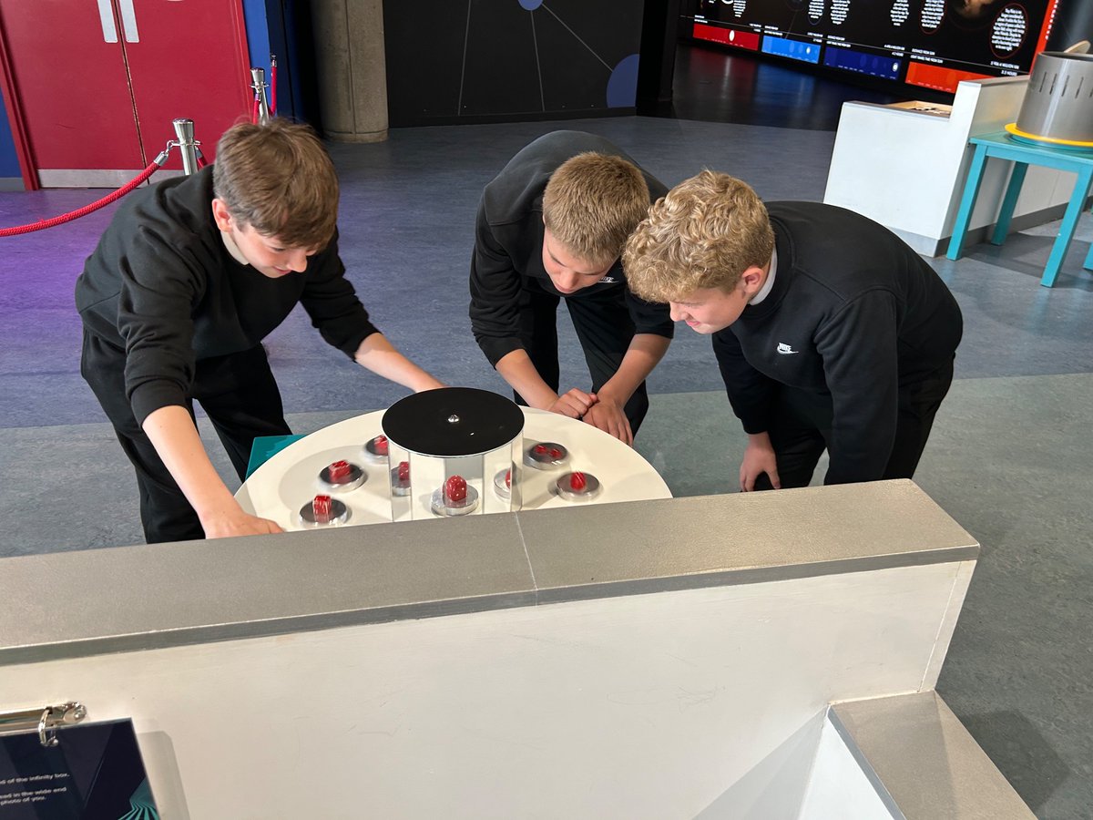 Linlithgow Chemistry tweet media