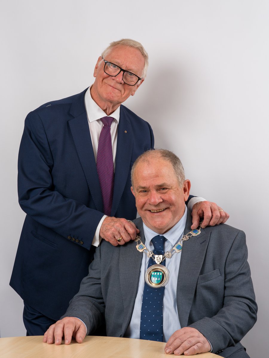 Hello, I’m Cllr Laurence Ball &amp; last night, I was elected as the new Chairman for <a href="/SDC_newsdesk/">Sevenoaks District Council</a>. It’s a privilege to represent the Council &amp; the District. I’m looking forward to the year ahead and promoting <a href="/SUMSSwanley/">Swanley Therapy Centre</a> Find out more about me &amp; my plans at sevenoaks.gov.uk/info/20003/you…
