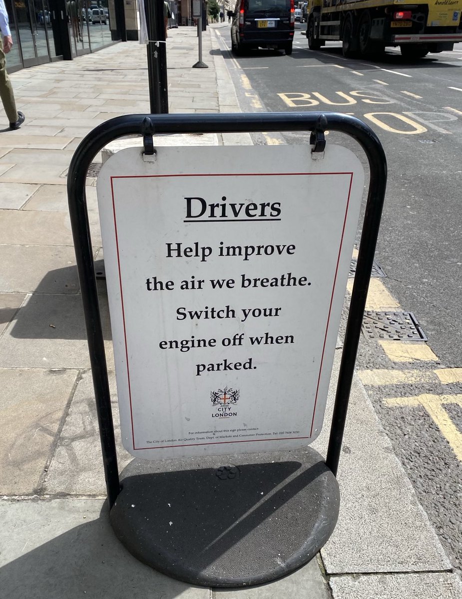 ⁦Signs like this outside Birmingham’s schools might mean we don’t have to ask so many people to turn their car engines off ⁦@KirstendeVos⁩