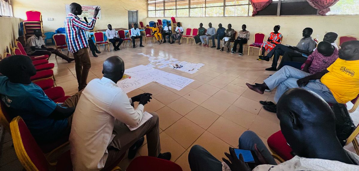 #PeaceBegins🕊️when civil society fully participate in democratic processes! As #SouthSudan🇸🇸 heads to its first post-independence elections, #UNMISS holds workshops in Unity & Ruweng respectively to build capacities among civil society actors More👉🏾bit.ly/3wrwtZv #A4P