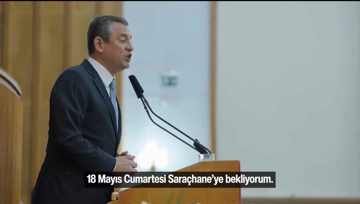 Özgür Özel: 18 Mayıs Cumartesi. Yer Saraçhane. Saat 13:00.

Atanmayan öğretmenlerin, mülakat mağdurlarının, müfredata itiraz edenlerin seslerine ses verecek, birlikte haykıracağız!

Hepinizi sesimize güç katmaya davet ediyorum.