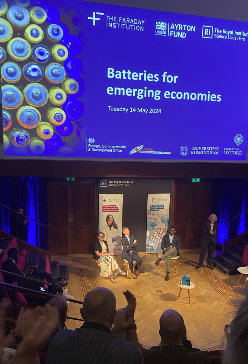Yesterday's lecture on 'Batteries for emerging economies' was enlightening⚡ A heartfelt thank you to speakers @CharlotteHWatts @EmJewls @DavidHowey & @NasAnayo🌟 Massive thanks to @Ri_Science for hosting and to our engaged audience for their thought-provoking questions💡