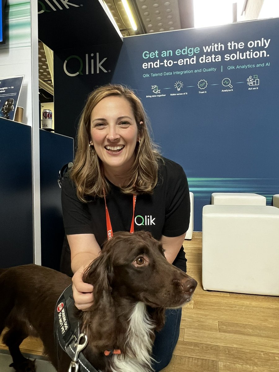 Final day at #GartnerDA with @Qlik_UK Dennis sniffed something explosive on our booth, but it was just the insights we can help you find in your data. @qlik #data #analytics #ai