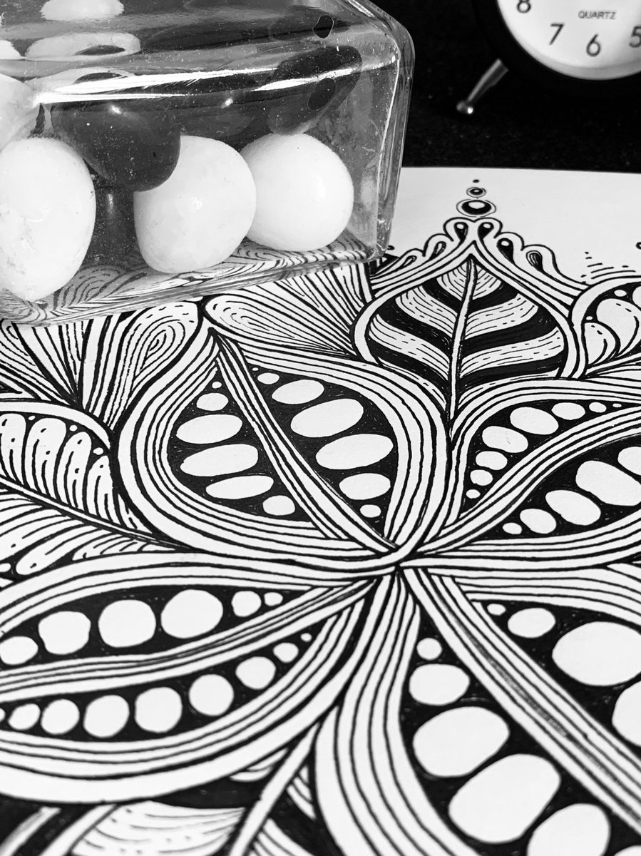 Look deep into nature, it's full of pretty #patterns. #Freehanddrawing #InspireMSArtists #Shanamsart