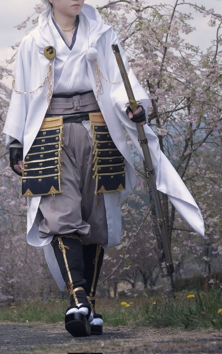 【本丸の桜】

cos.